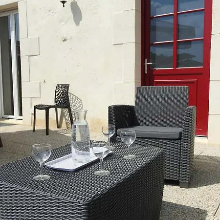 Renove A : Confort, Verdure Et Activites A Proximite Du Du Der - Fr-1-611-64 Holiday home *